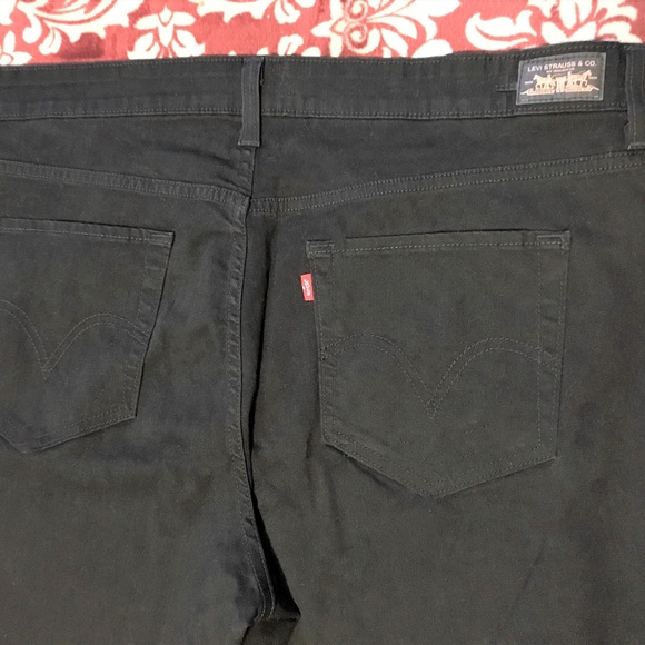 SOLD.  LEVI’S 512 Women’s Plus Size 22 Blk Jeans - Picture 3 of 8